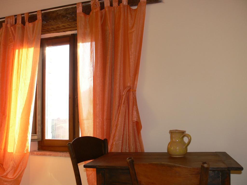 Locanda Dell'Istrice Camerino Cameră foto